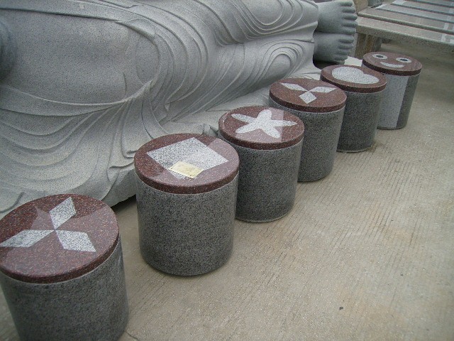 石桌椅