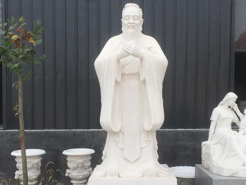 孔子石雕像（三）