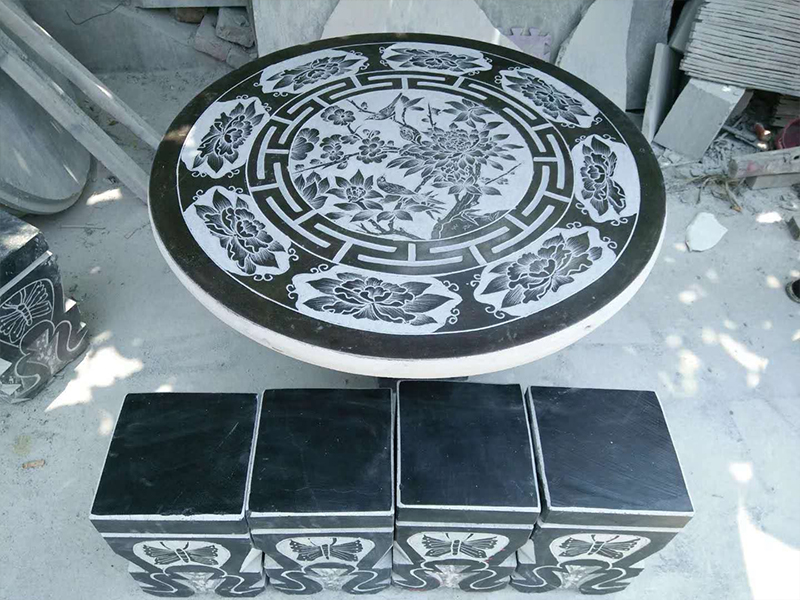 庭院圆桌