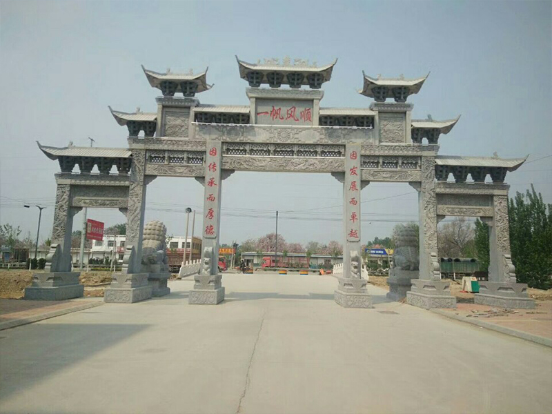 五门九楼石雕牌坊