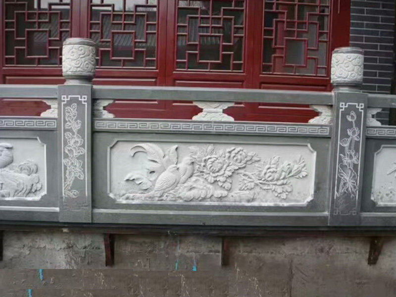 青石栏杆