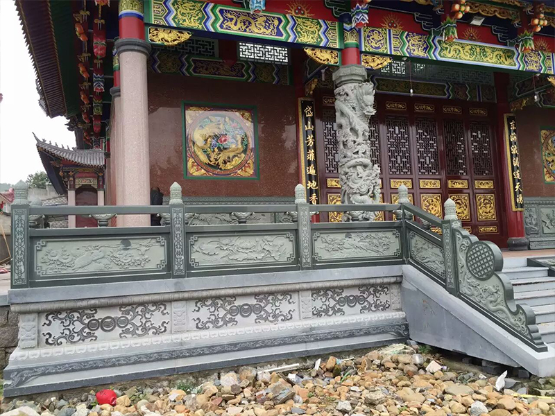 寺庙走廊栏杆