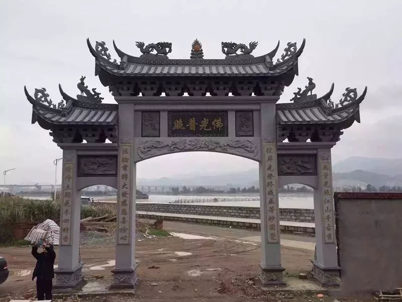 仿古寺庙石雕牌坊