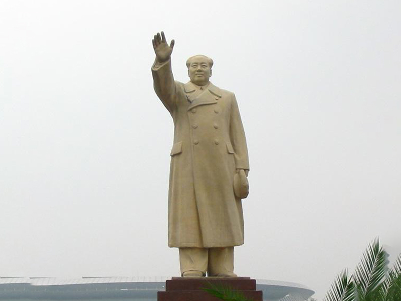 主席石雕塑