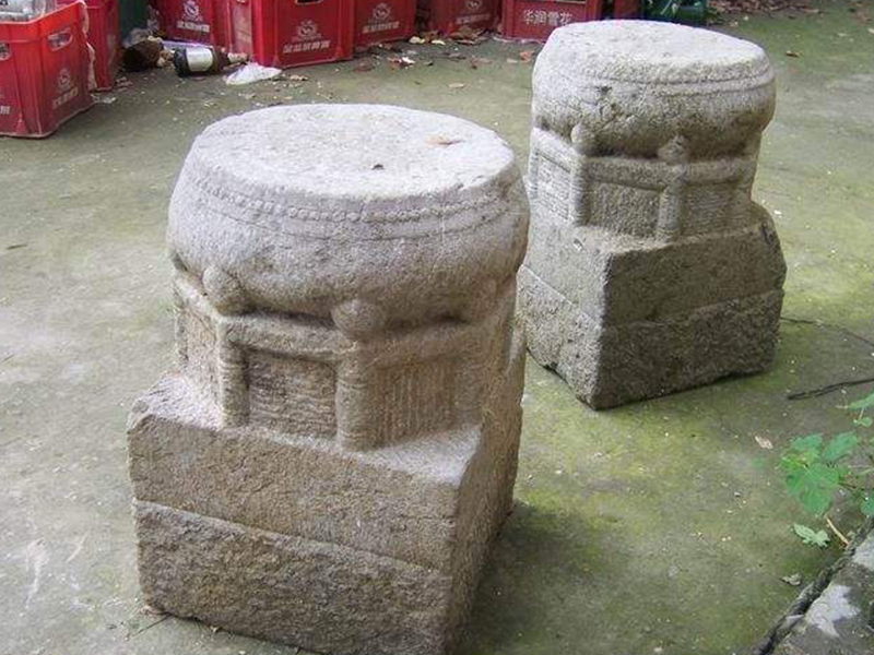 石雕柱墩
