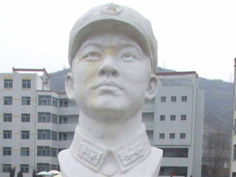 抽象人物雕塑