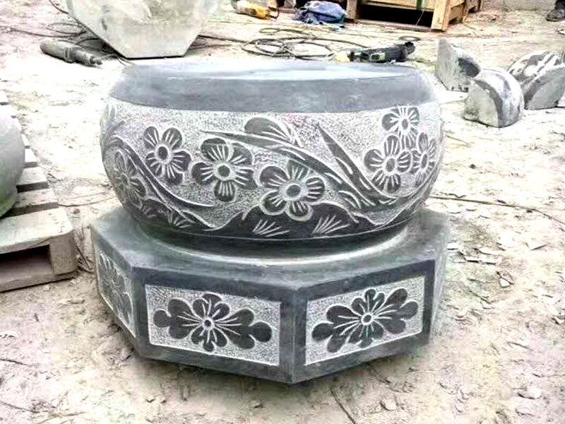 石雕柱墩