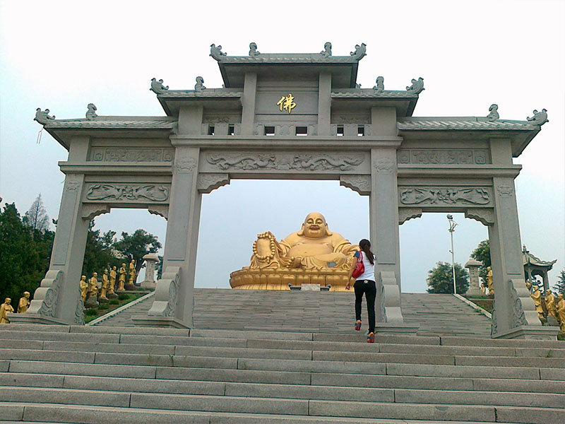 花岗岩寺院石雕牌坊
