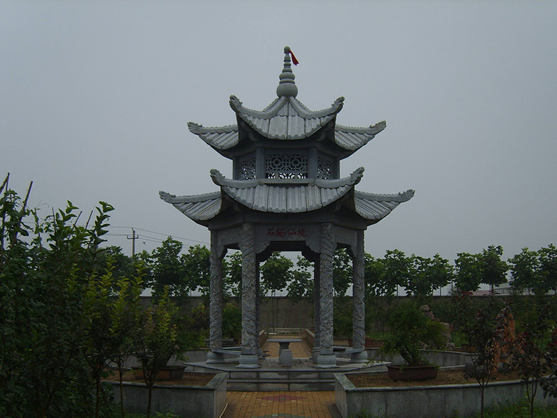 双层石凉亭
