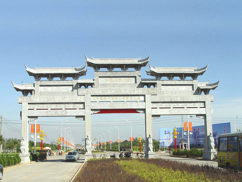 五门石雕牌坊