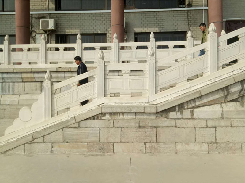 石护栏