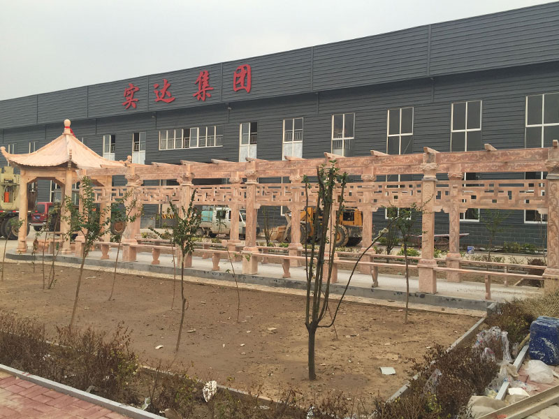 晚霞红石材长廊