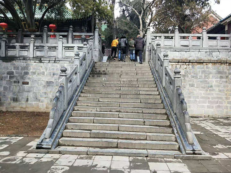 石栏杆