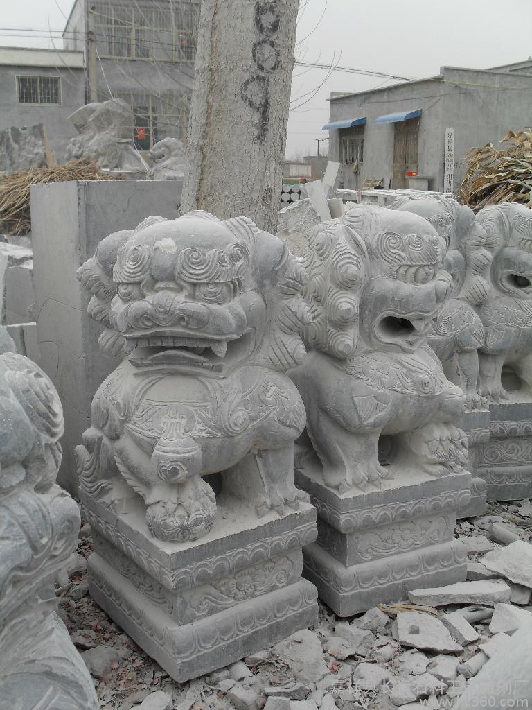 石狮子             动物石雕             动物雕塑               石雕厂家